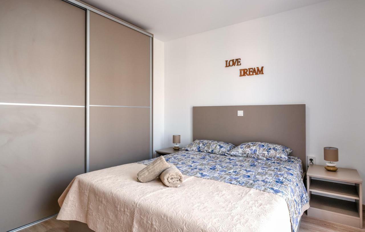 Family Apartment Ingrid Pula Exteriér fotografie