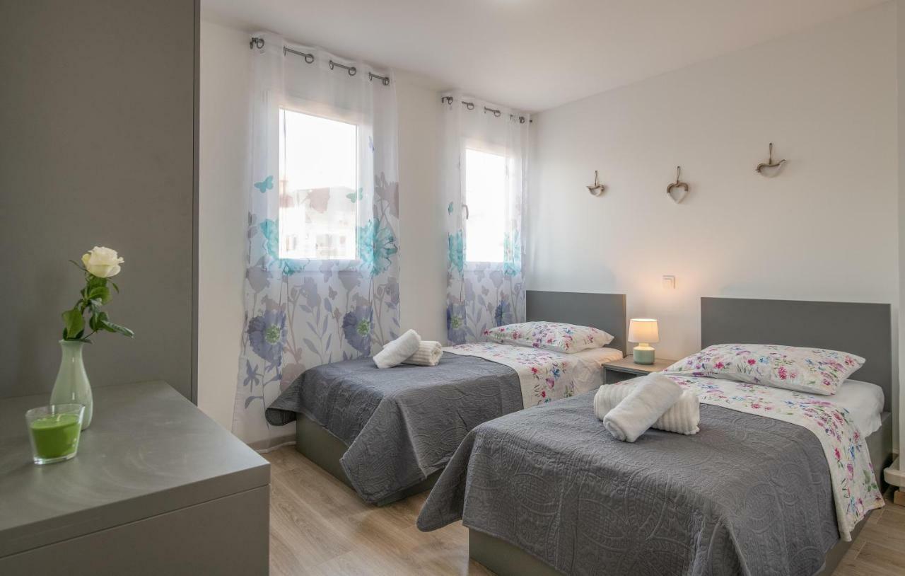 Family Apartment Ingrid Pula Exteriér fotografie